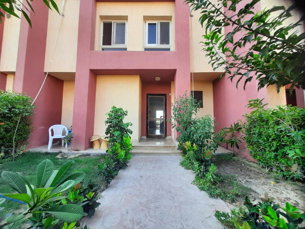 Villa Rosana Resort الساحل الشمالى Dawwar al Hajj Ahmad Luaran gambar